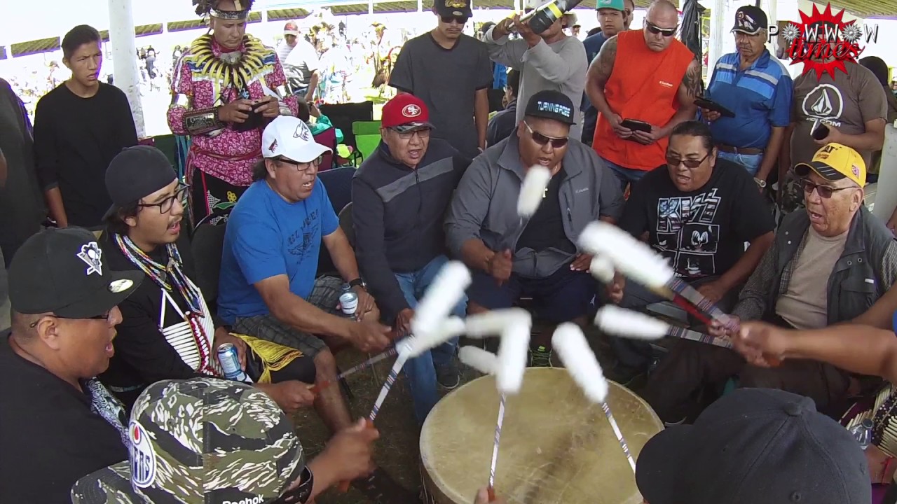 Turningrobe Singers Intertribal @ Ochapowace Powwow 2016