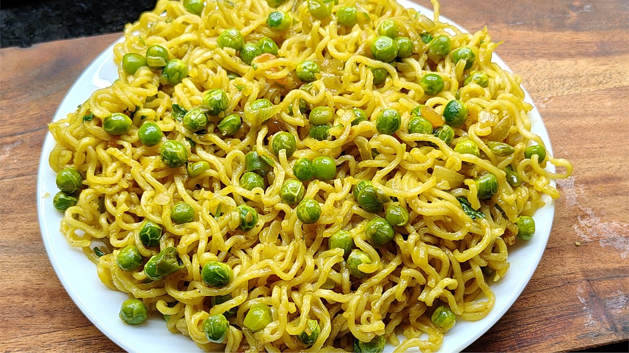 खिले-खिले मैगी का सीक्रेट रेसिपी | Non-Sticky Secret Maggi Recipe | Street Style Masala Maggi