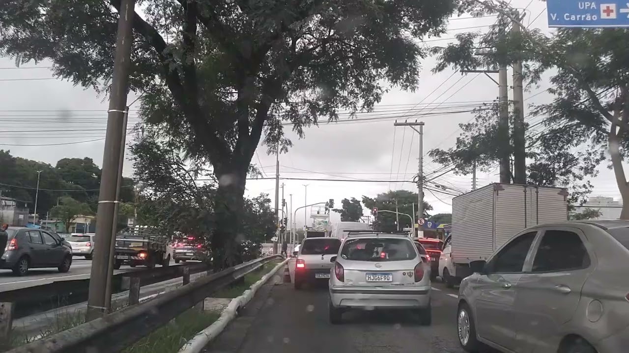 Passando hoje pela Avenida Aricanduva