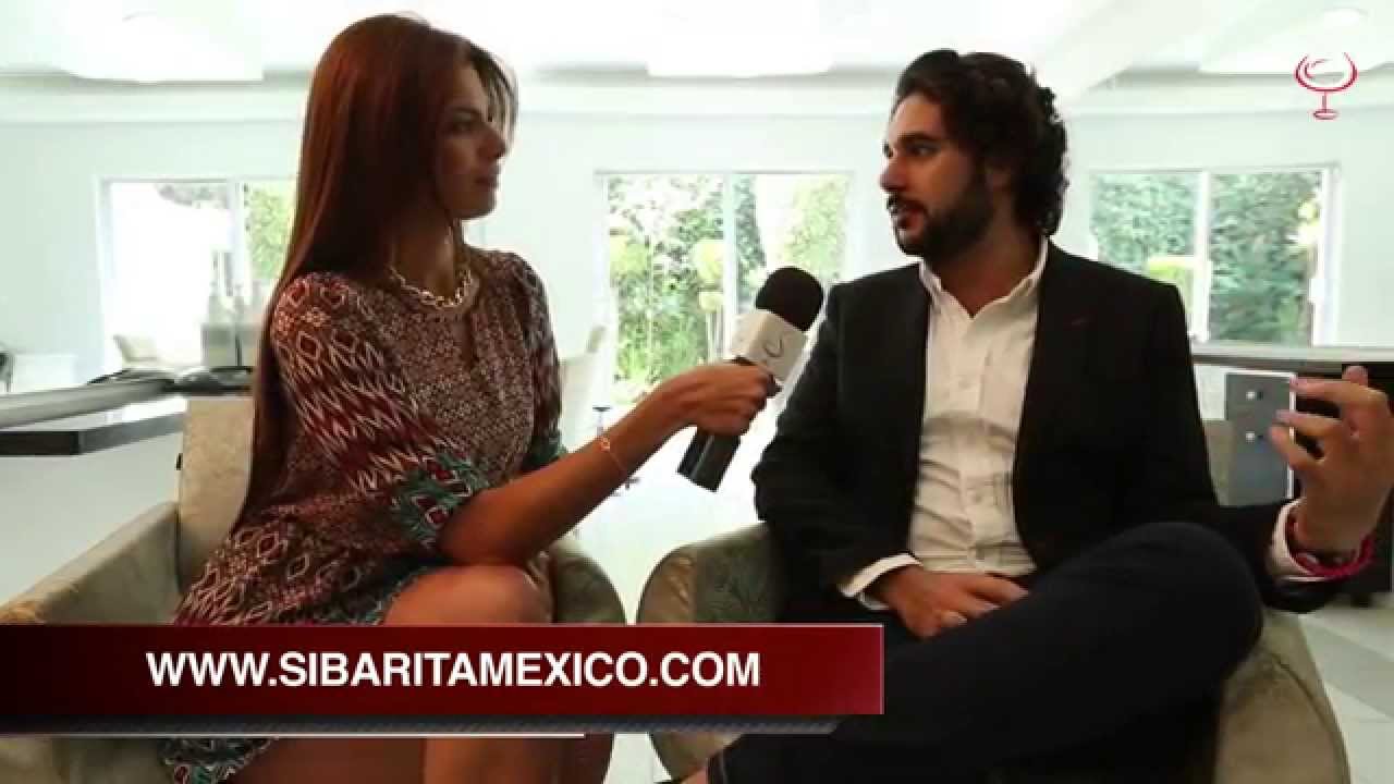 Sebastian Sal&oacute;n con Tania Ladeiro