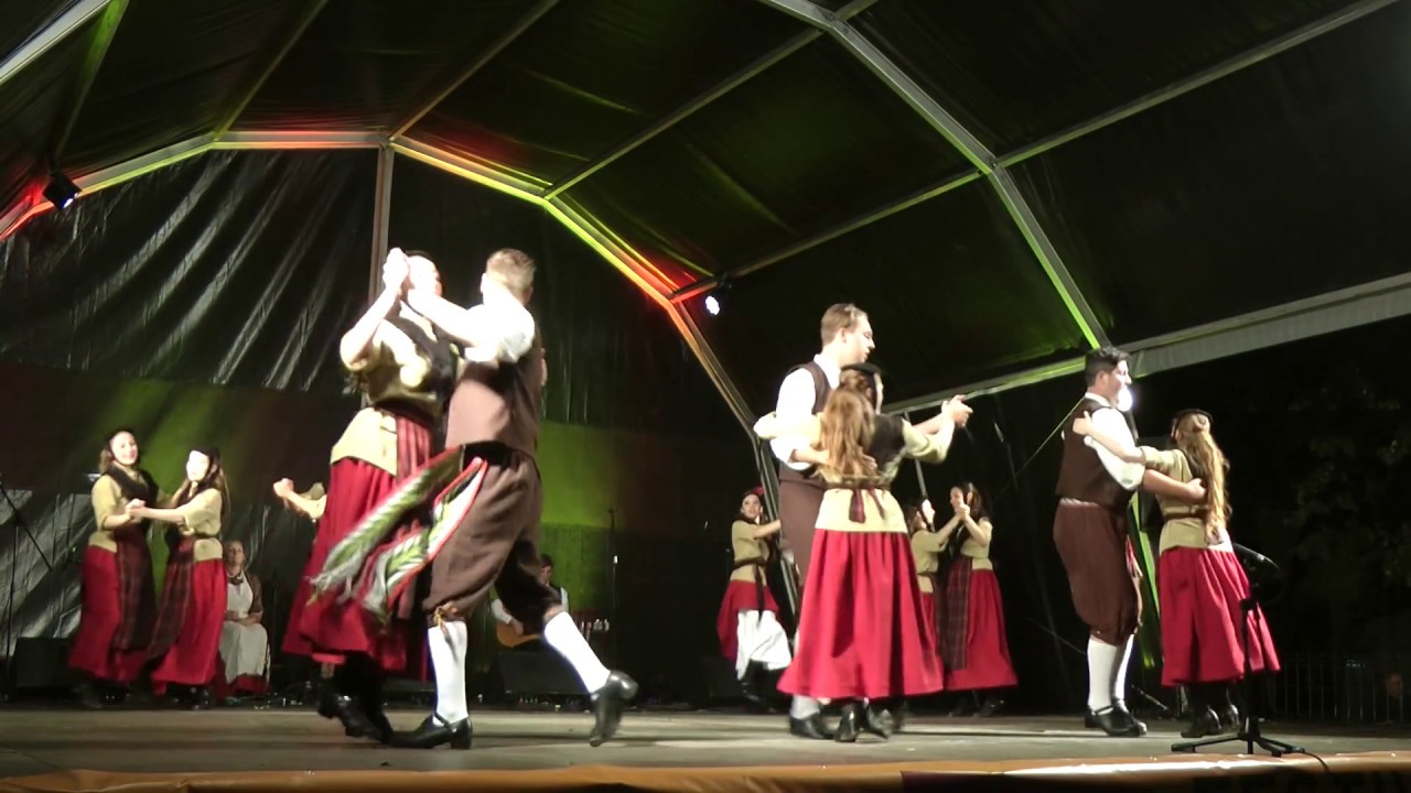 Quebecer folk dance: La Corriveau