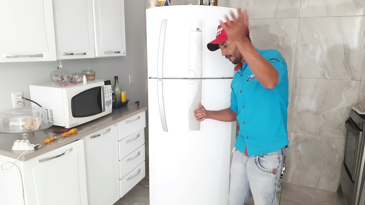 Geladeira Continental não gela parte de cima e nem a parte de baixo, o que Fazer ?