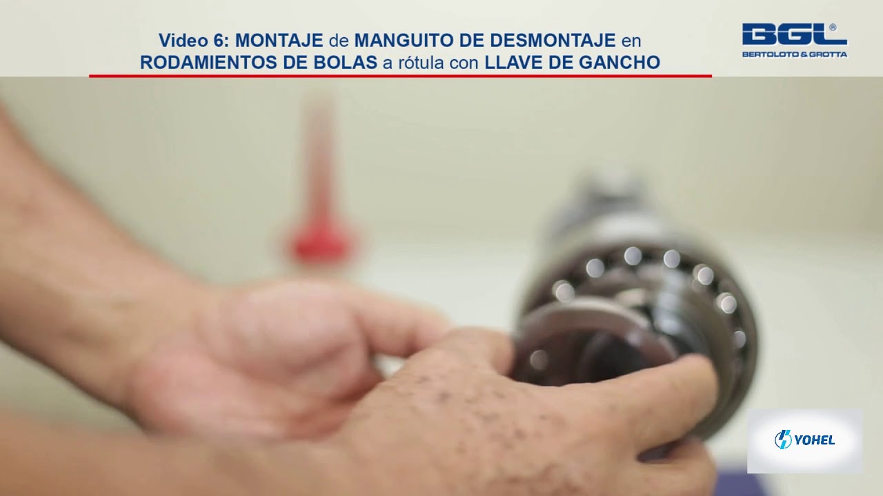 Montaje de Manguito de desmontaje en rodamiento de bolas