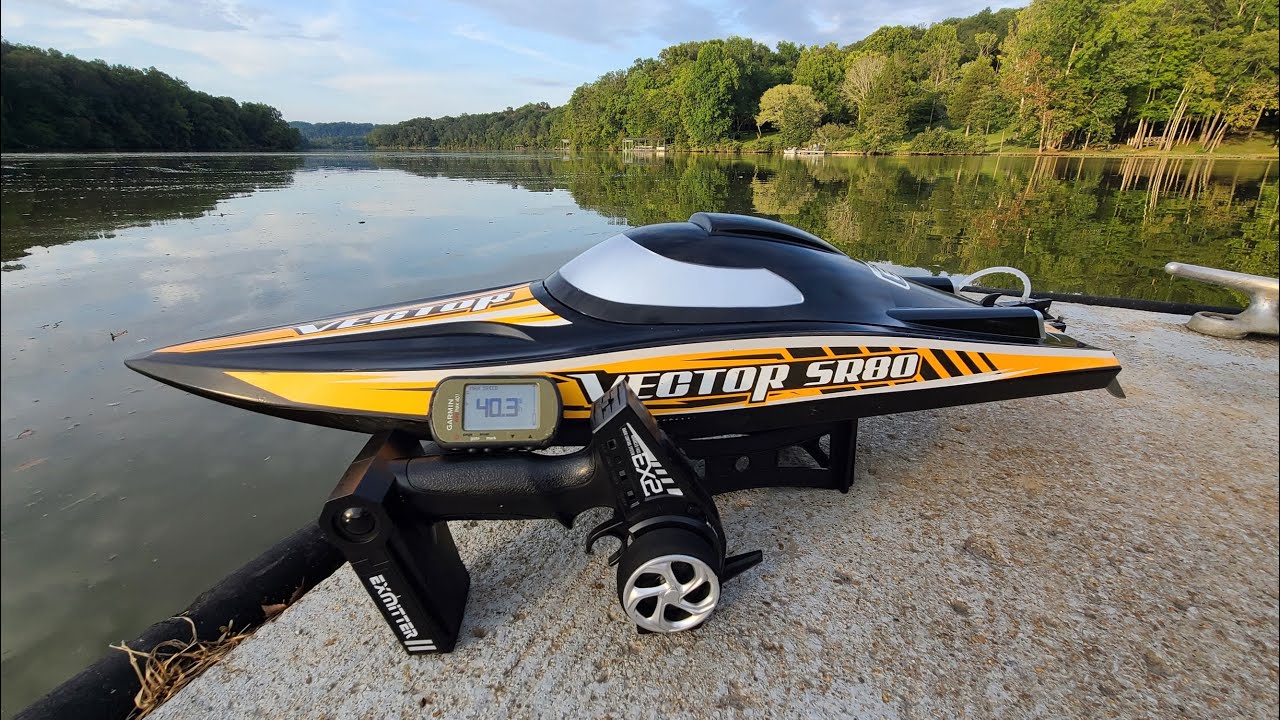 Best beginner RC boat! Volantex Rc 798-4 Vector SR80 first look w/speed test (40.3mph)