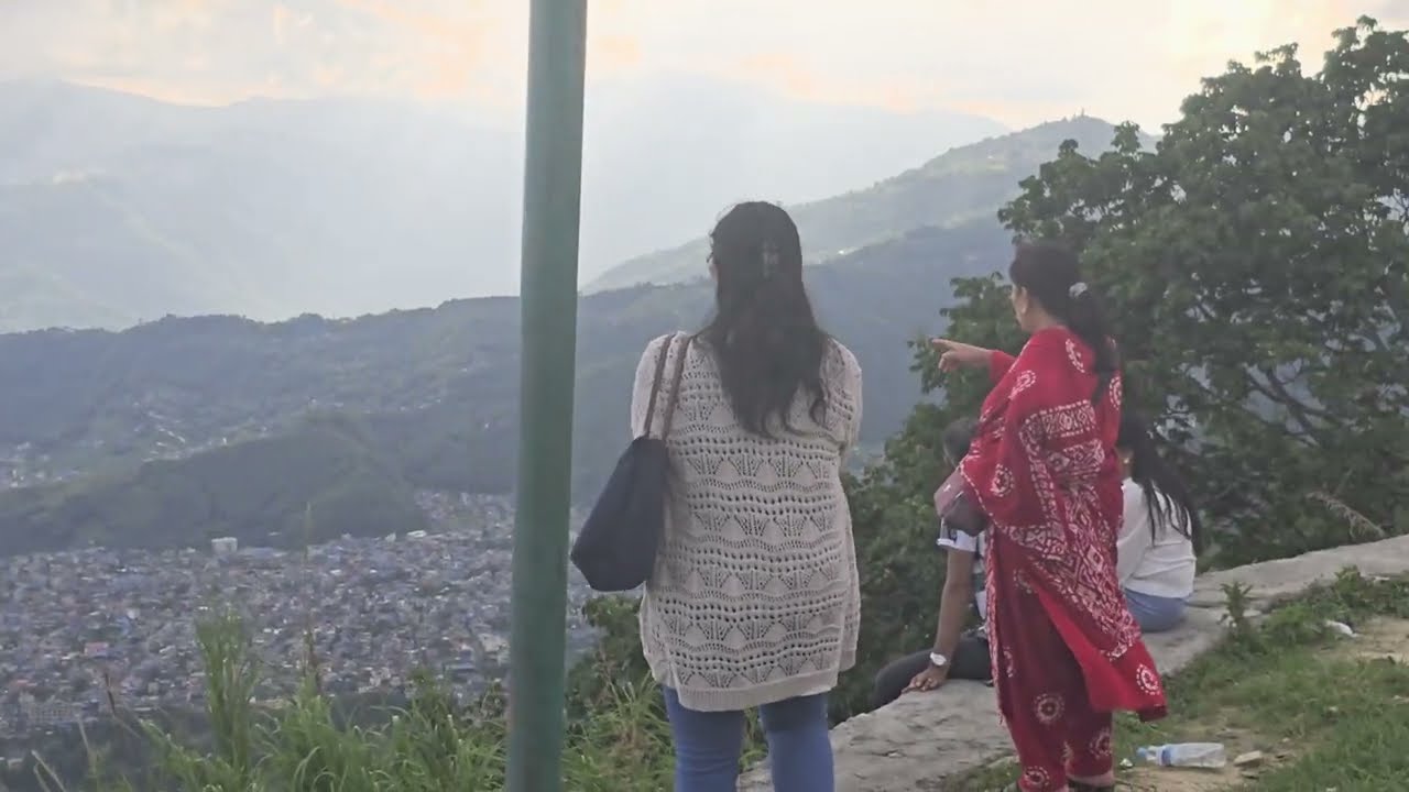 The view around Pokhara from Kaun Danda is beautiful😱