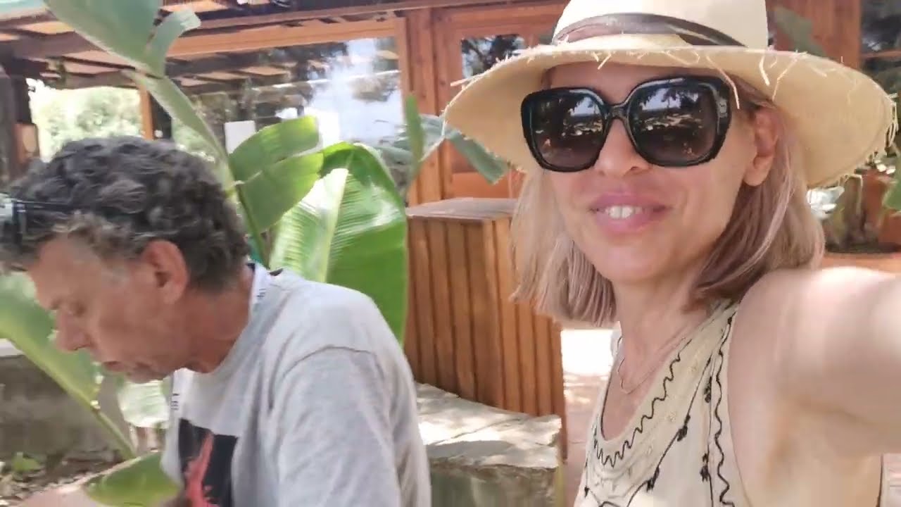 TARIFA, Spain VLOG: llegando highway, Hotel Hurricane lunch + pool swim 11 August 2024