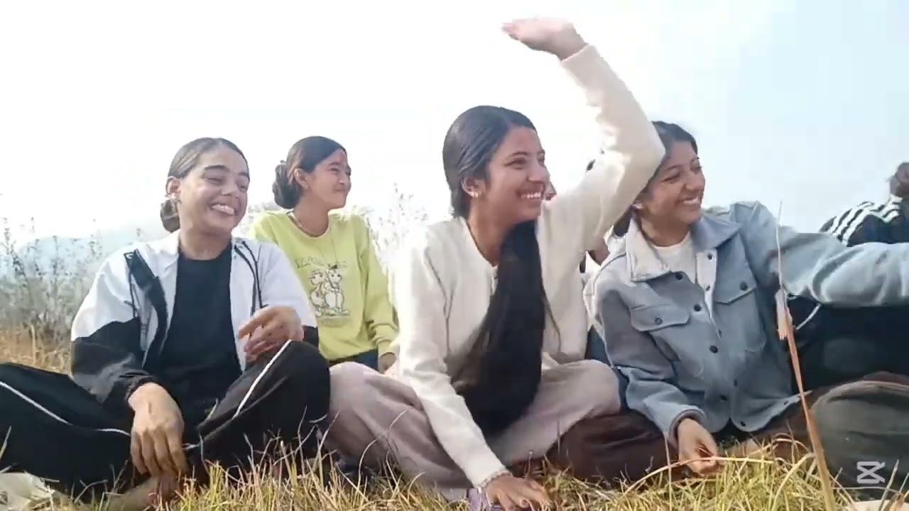 We sang songs turn by turn to make our friends laugh 😂😂😂😂 (Ramailo pal)