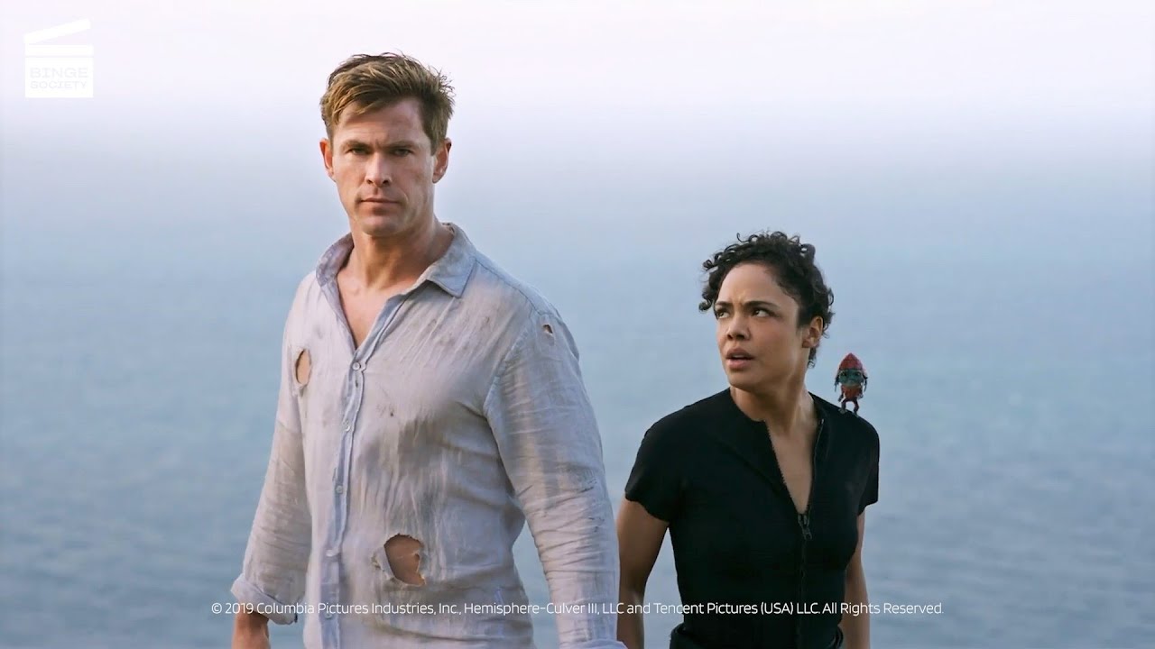 Men in Black International: Killing the twin aliens HD CLIP