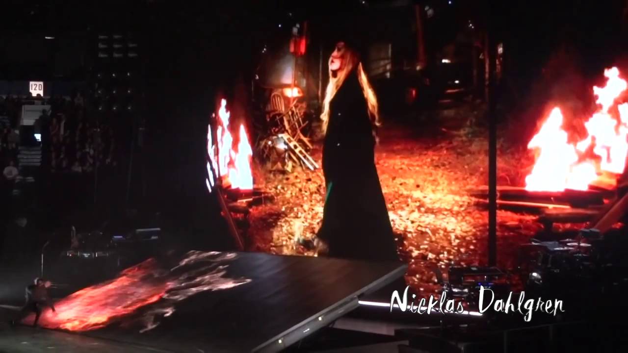 Madonna | Messiah [Interlude] (Rebel Heart Tour) DVD Edition