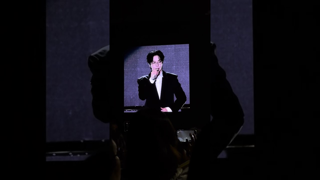 2025-12-27 JUNG YONG HWA LIVE ‘Director’s Cut: Our Fine Days’ in Hong Kong - Talk 2 
