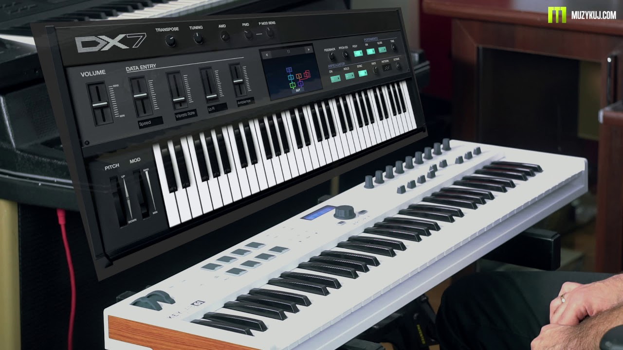DX7 V Arturia  All Playing