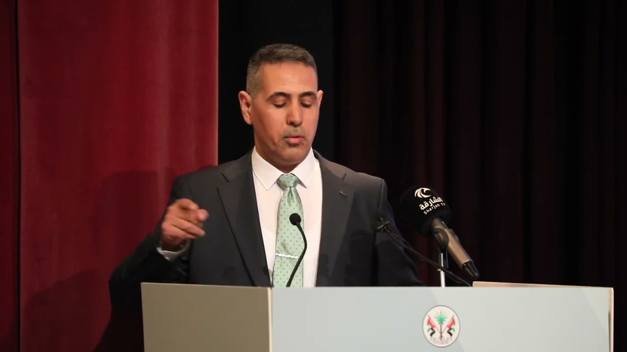 الشاعر هزبر محمود مهرجان الشارقة للشعر العربي بيت الشعر 11/1/2023