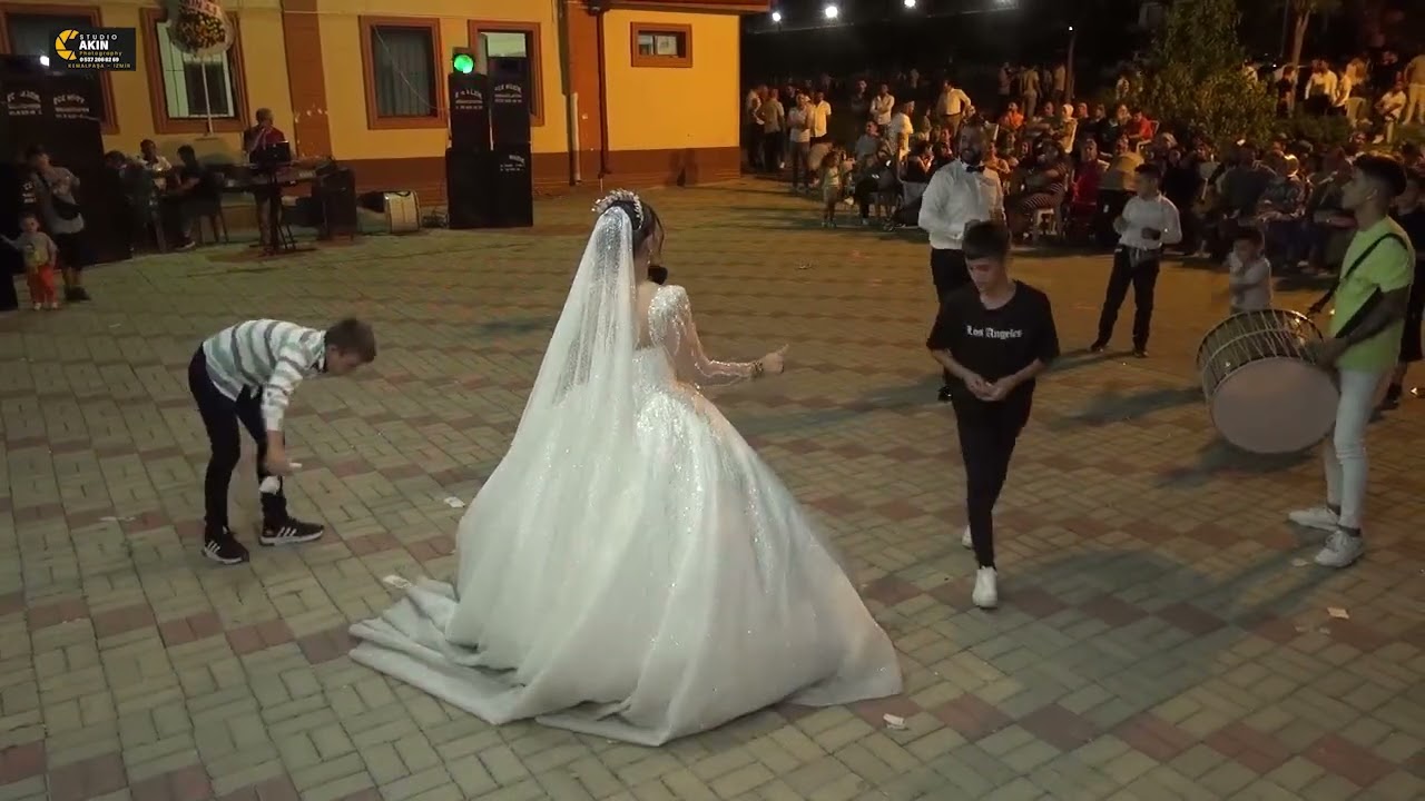 Düğünde Roman Fırtınası 💃🕺 Gelin Damat Performansı