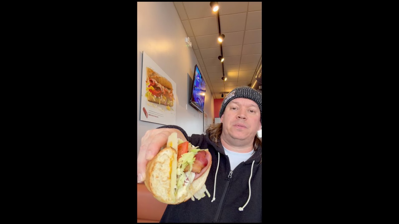 🌯 Penn Station Introduces Cheddar Dippers and Owensboro Sandwich Special 🌯