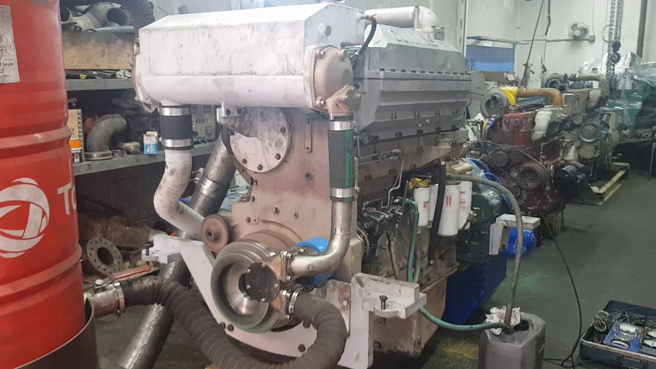 Cummins KTA 19 Marine 600 HP