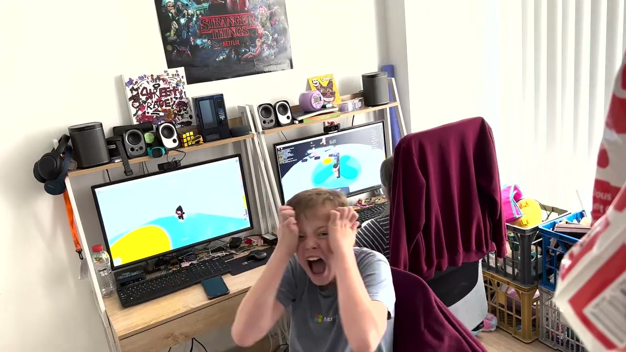 20220929 Kids having heaps of fun