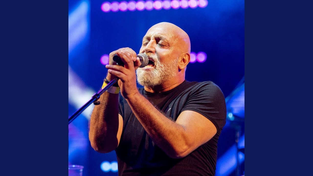 Could You Be Loved (Live)