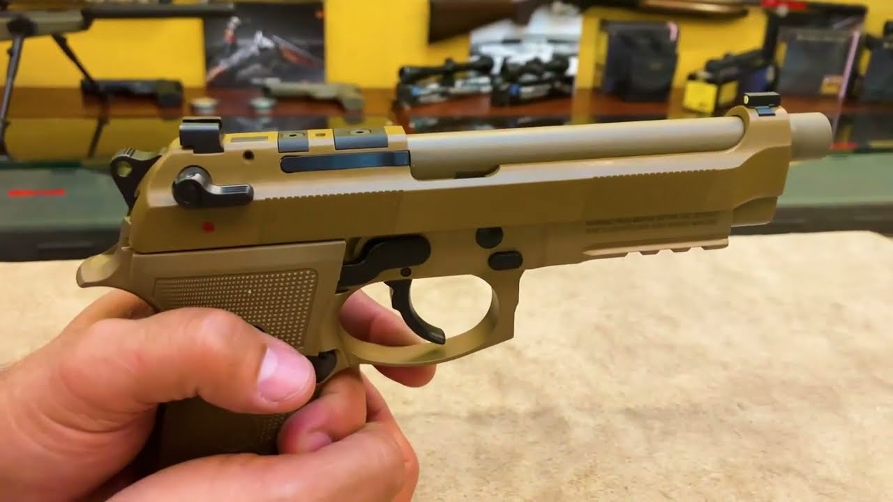 Beretta M9 A4 en Beretta Gallery Buenos Aires