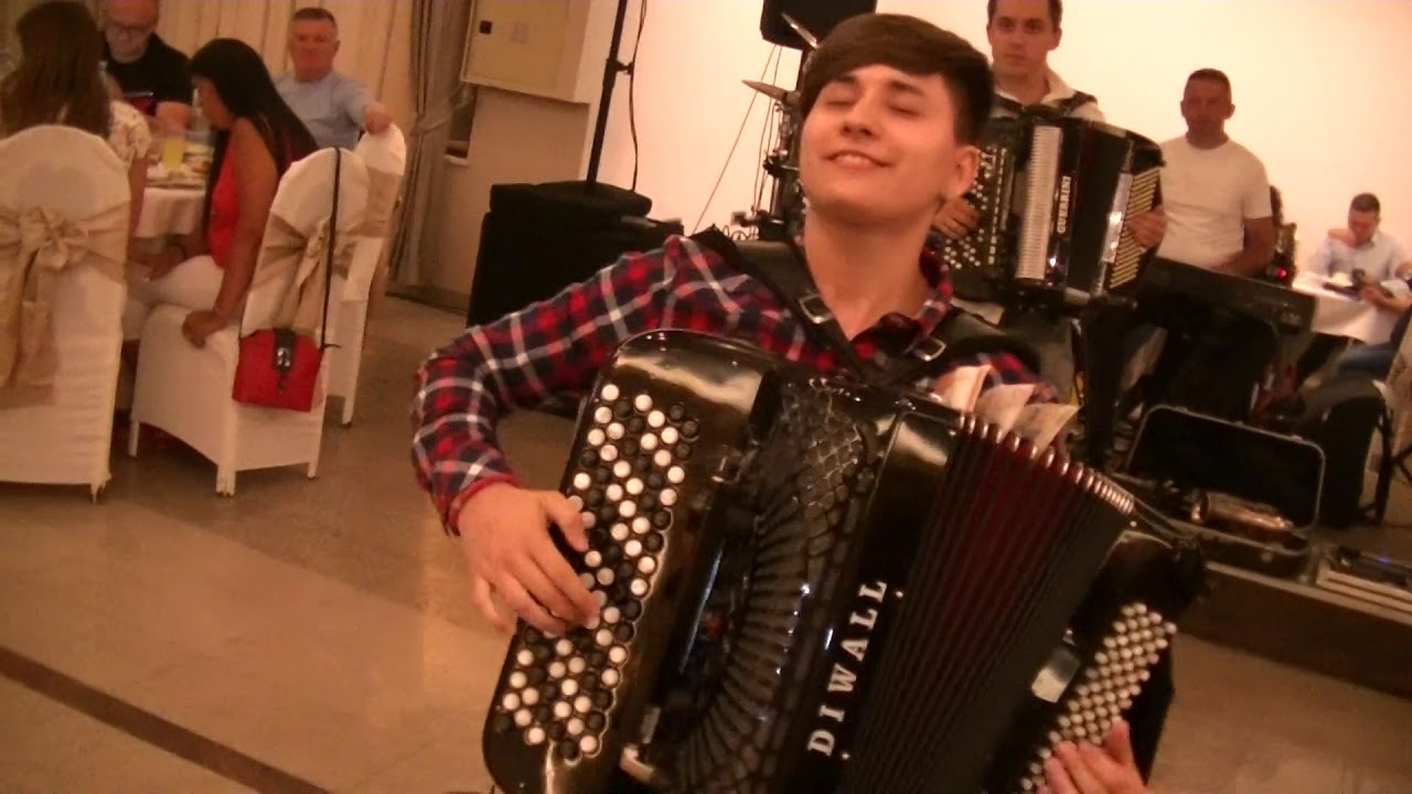 Milena Minic splet kola -Vlasko Polje 2019.