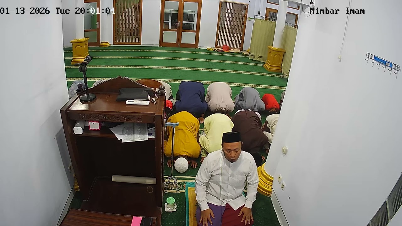 Sholat 5 waktu isya berjamaah bersama At-Taqwa Imam Ust Darmazi ketua DKM musholla at-taqwa.