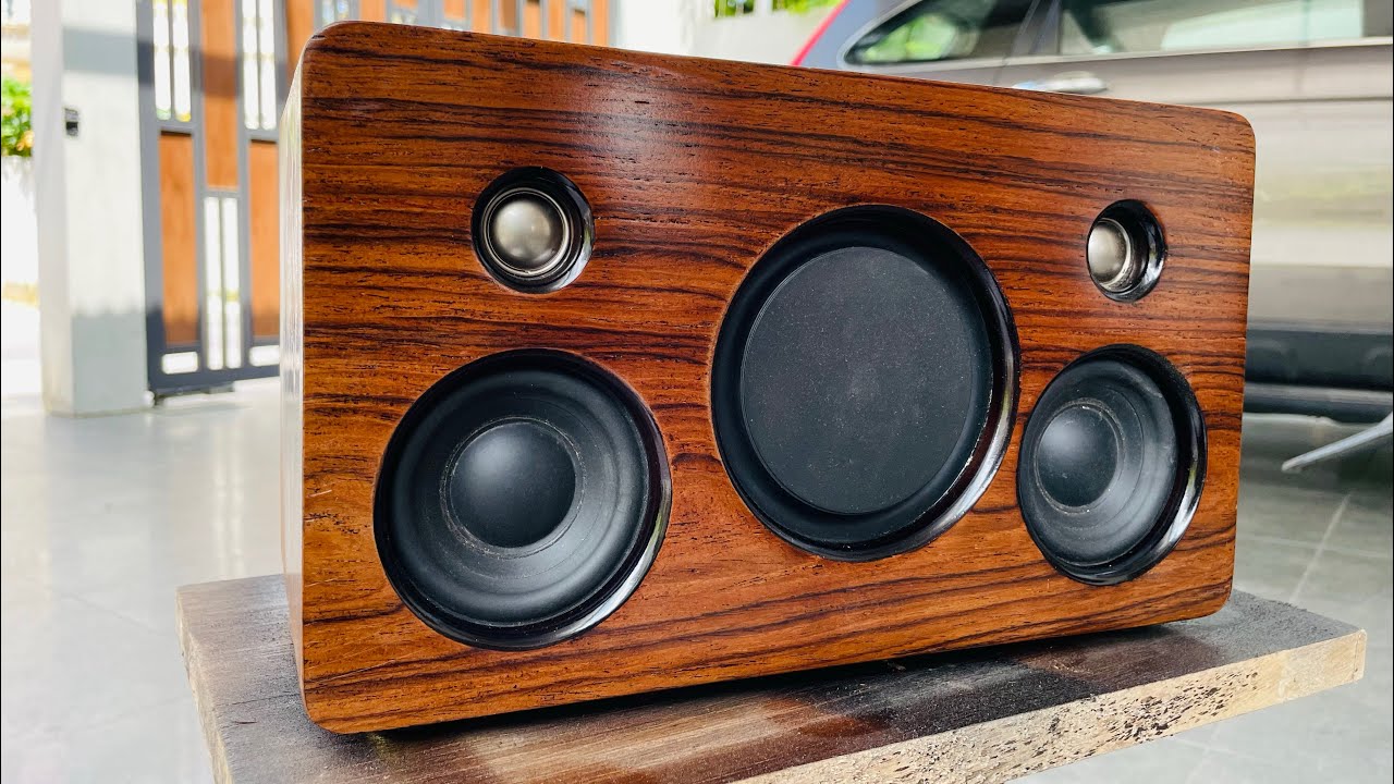 DIY Bluetooth Speaker with veneer