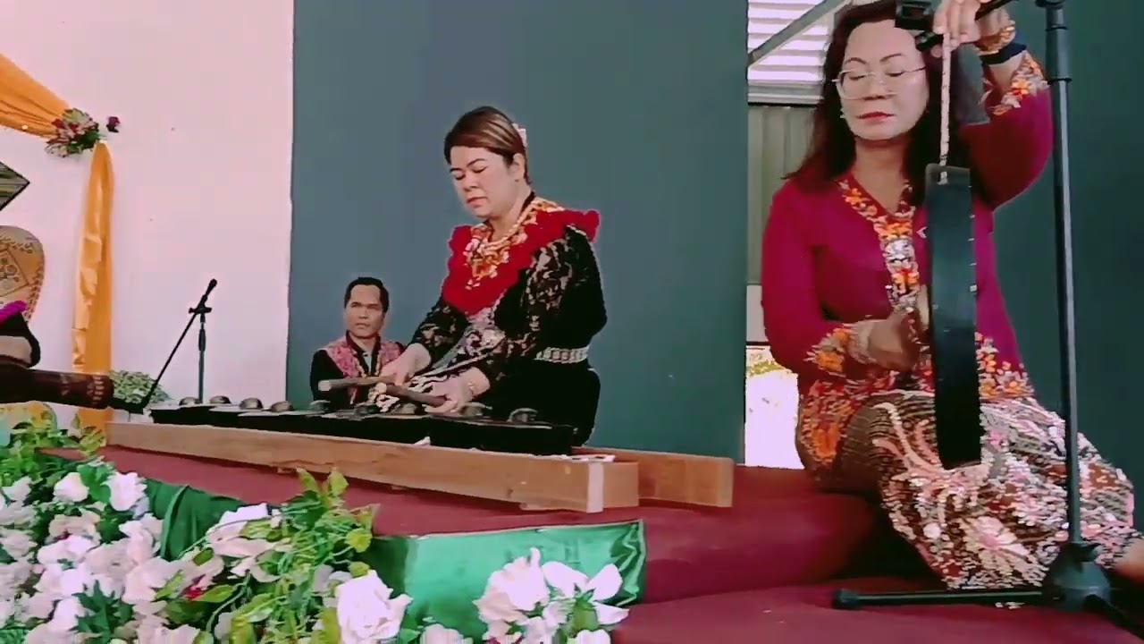 Selamat Hari Gawai, Gayu Guru Gerai Nyamai.Dari warga SKJB Miri.