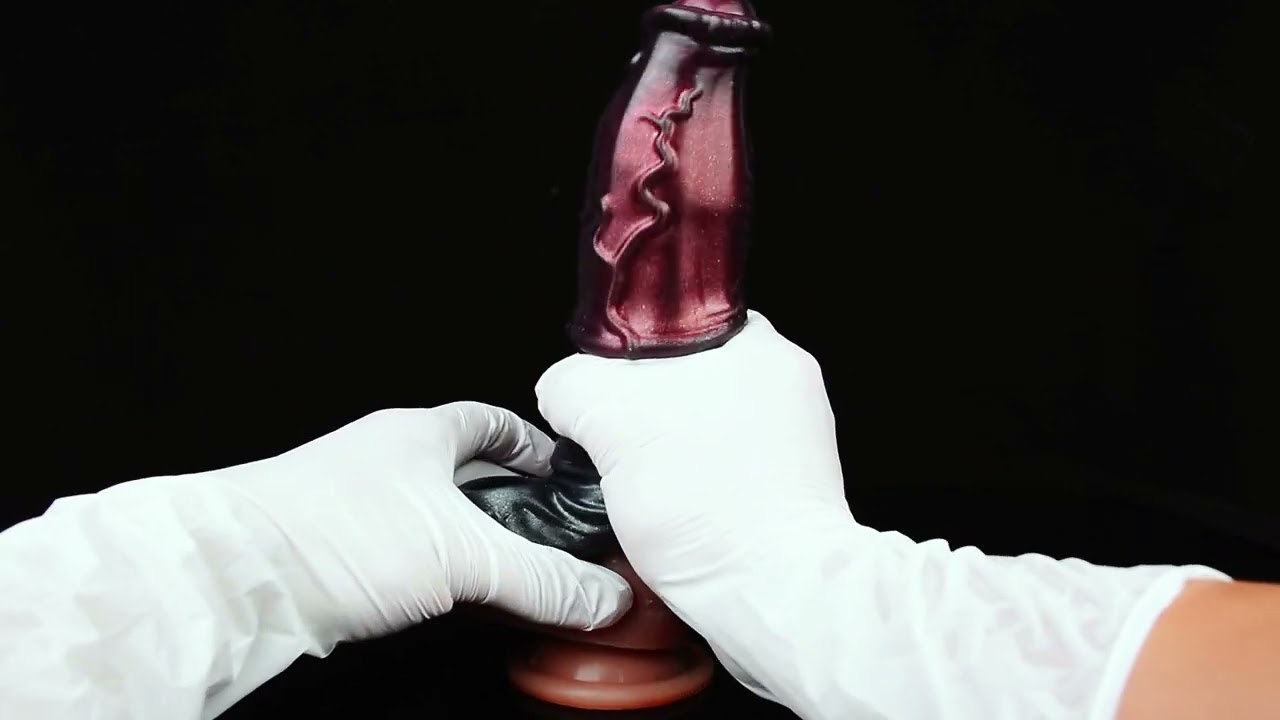 How to Wear a Cock Sleeve - Domlust Fantasy Penis Extender Review for Men 🔥
