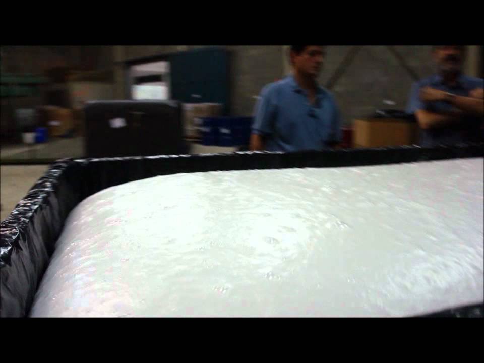 Teste: Espuma de Poliuretano HR, test: HR Polyurethane Foam