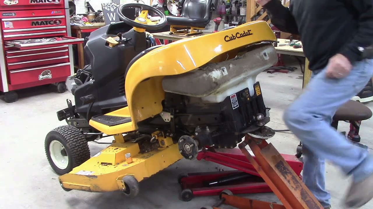 Garden Tractor Deck Lifting Mechanism