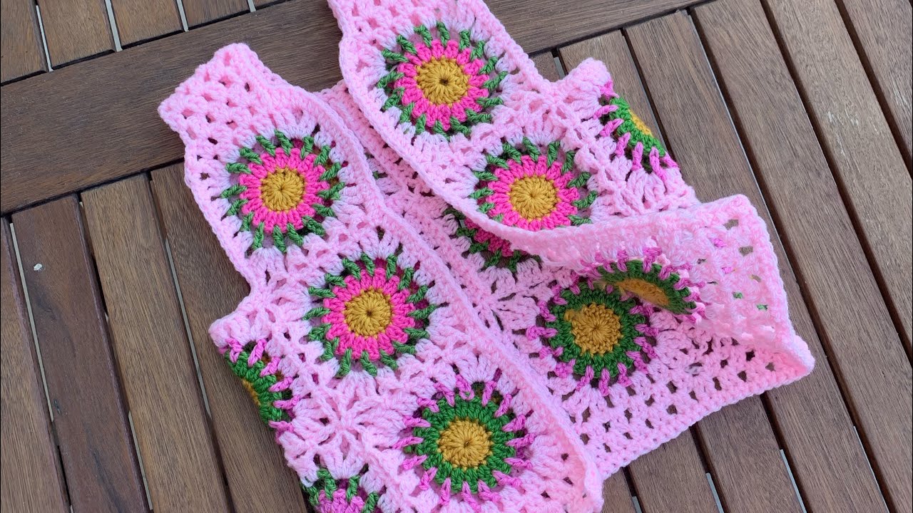 Motifli Çocuk Yeleği / Grannysquare Vest ( 2-3 y)