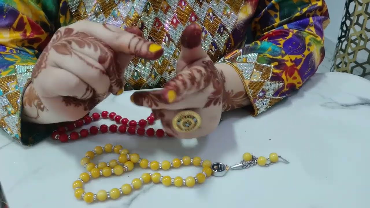 كشف وقراءة جديدة خطييرة :اختاري لون السبحة وسمعي فالك ❤️💛 جميع انواع البشرة بطاقة الألوان