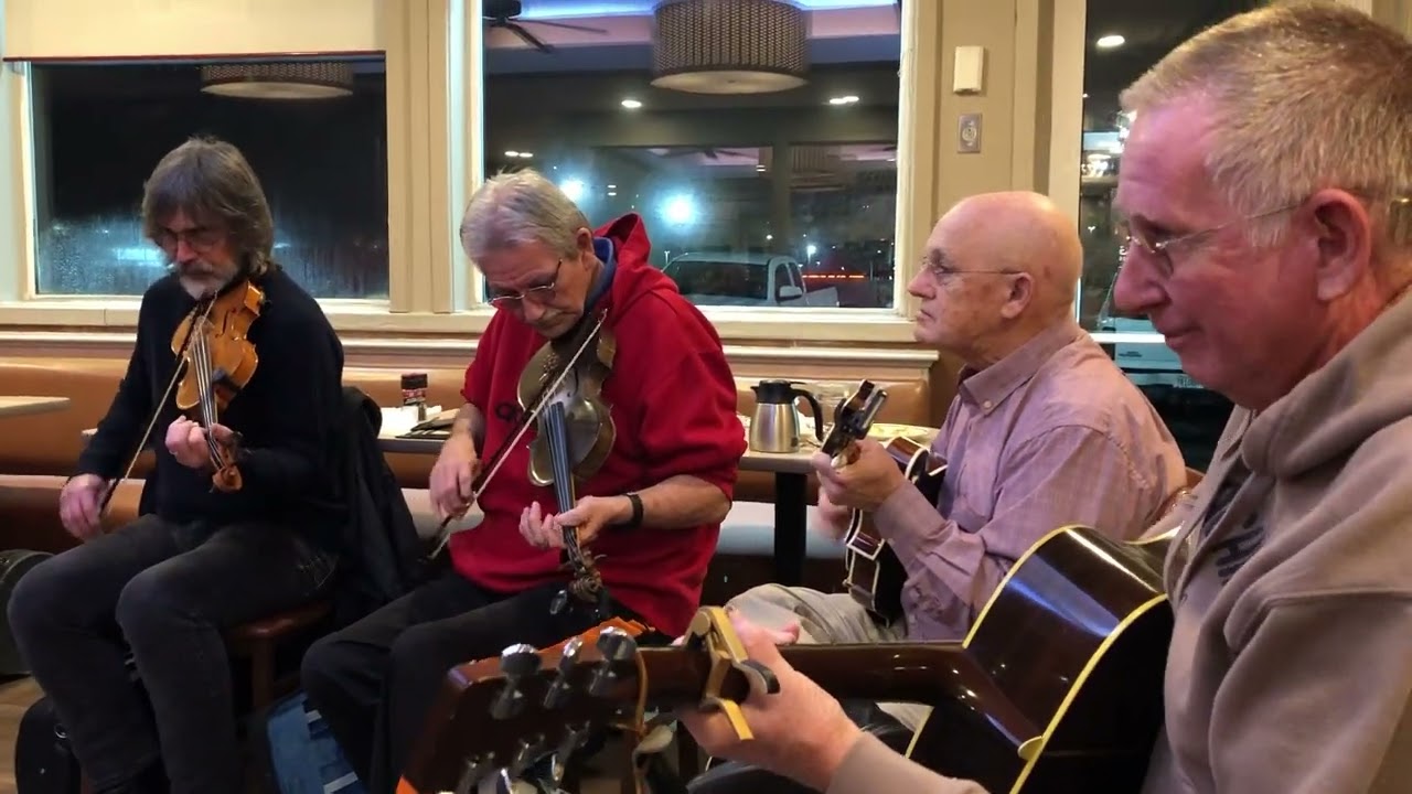 Ragtime Annie/ Larry & friends 12/28/23