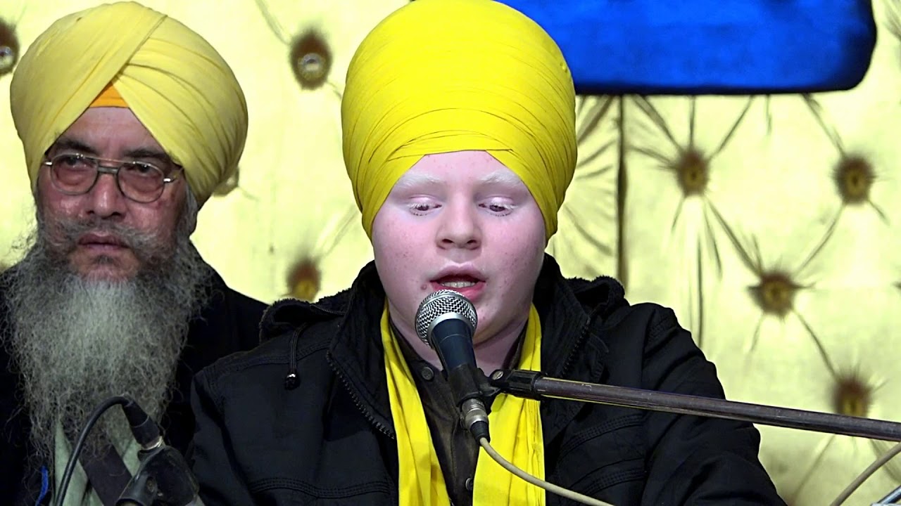 Bhai Novpreet,Bibi Taranpreet Kaur Tanda Wale Pind Dhehriwal Daroga Gurdaspur( 18 Nov 2017 )