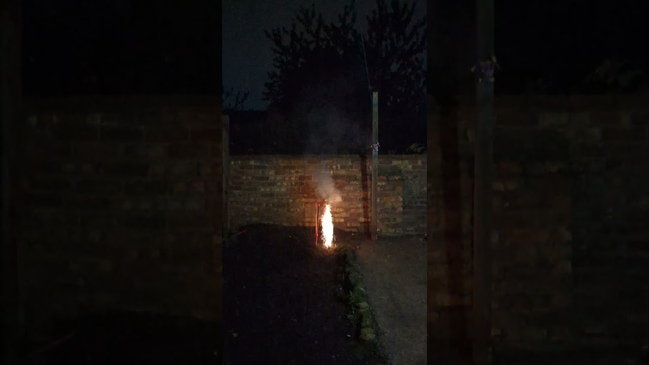 1.3G Black Gemini Rocket (Small) Cosmic Fireworks.