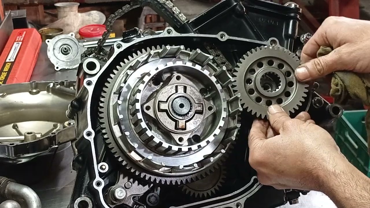 Suzuki VZ 800 Marauder. Armando el motor # 2