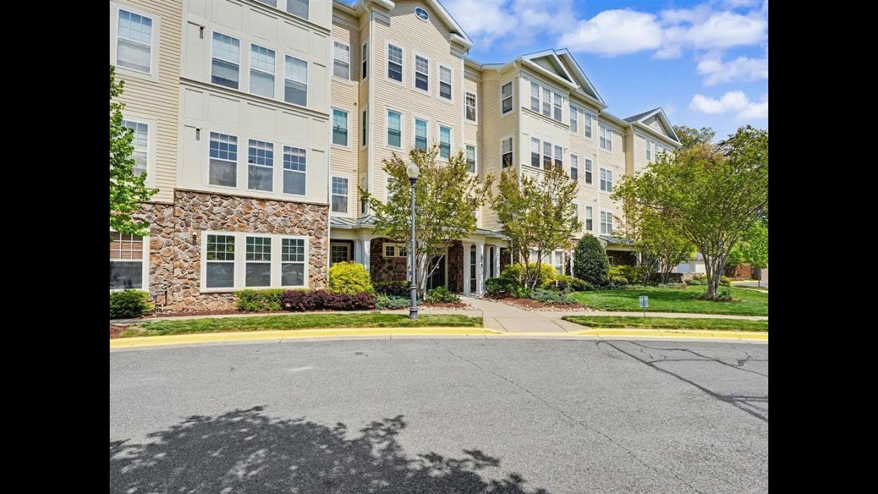 Homes for Sale - 311 High Gables Dr Unit 106, Gaithersburg, MD