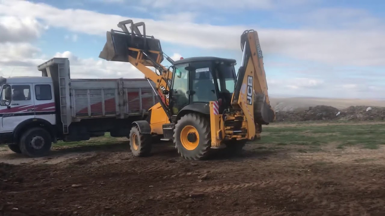 JCB İLE GÜBRE YÜKLEME ÇALIŞMASI ŞAHANOĞLU HAFRİYAT - ÜMİT ŞAHİN