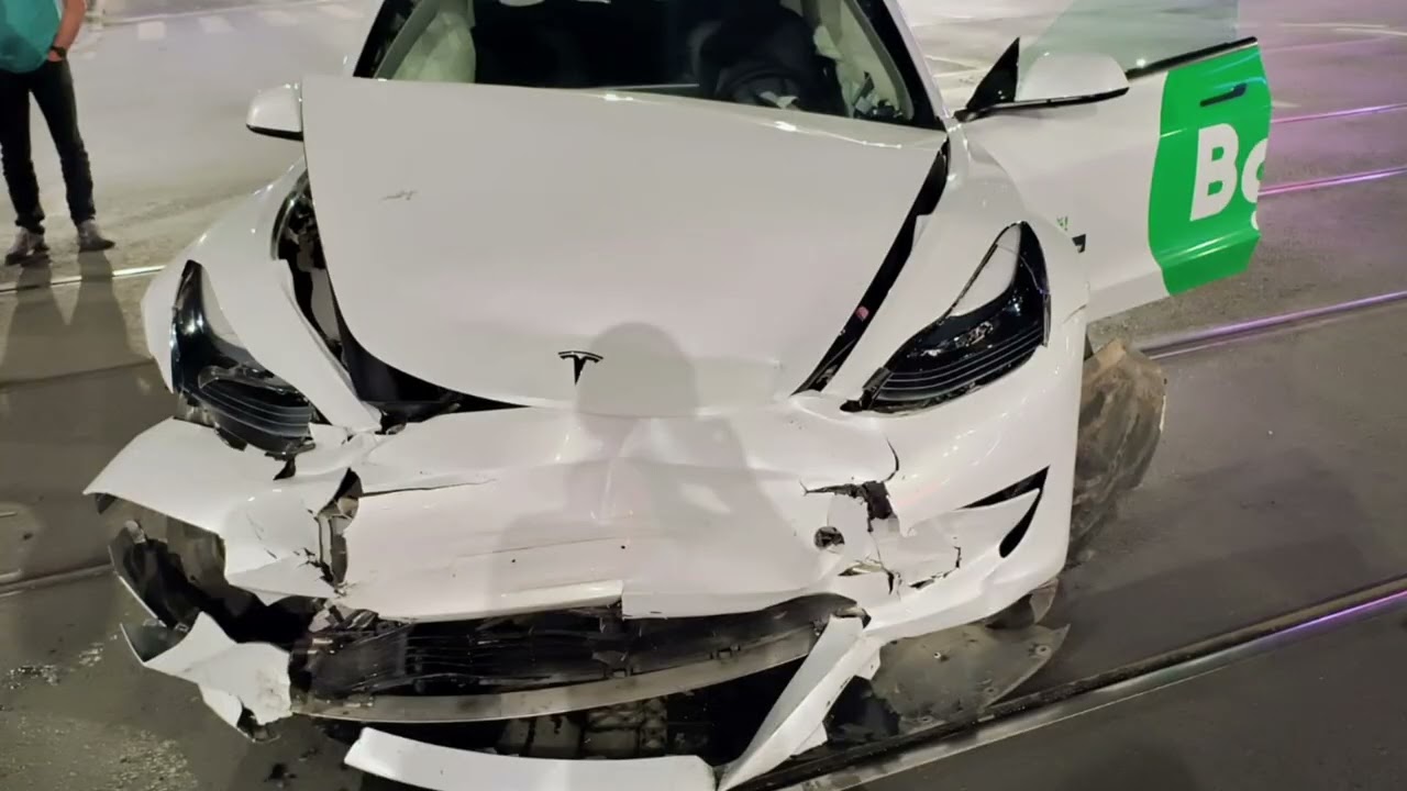 RIP Tesla. Kaput la 224.000 km! Ce sa fac cu epava?