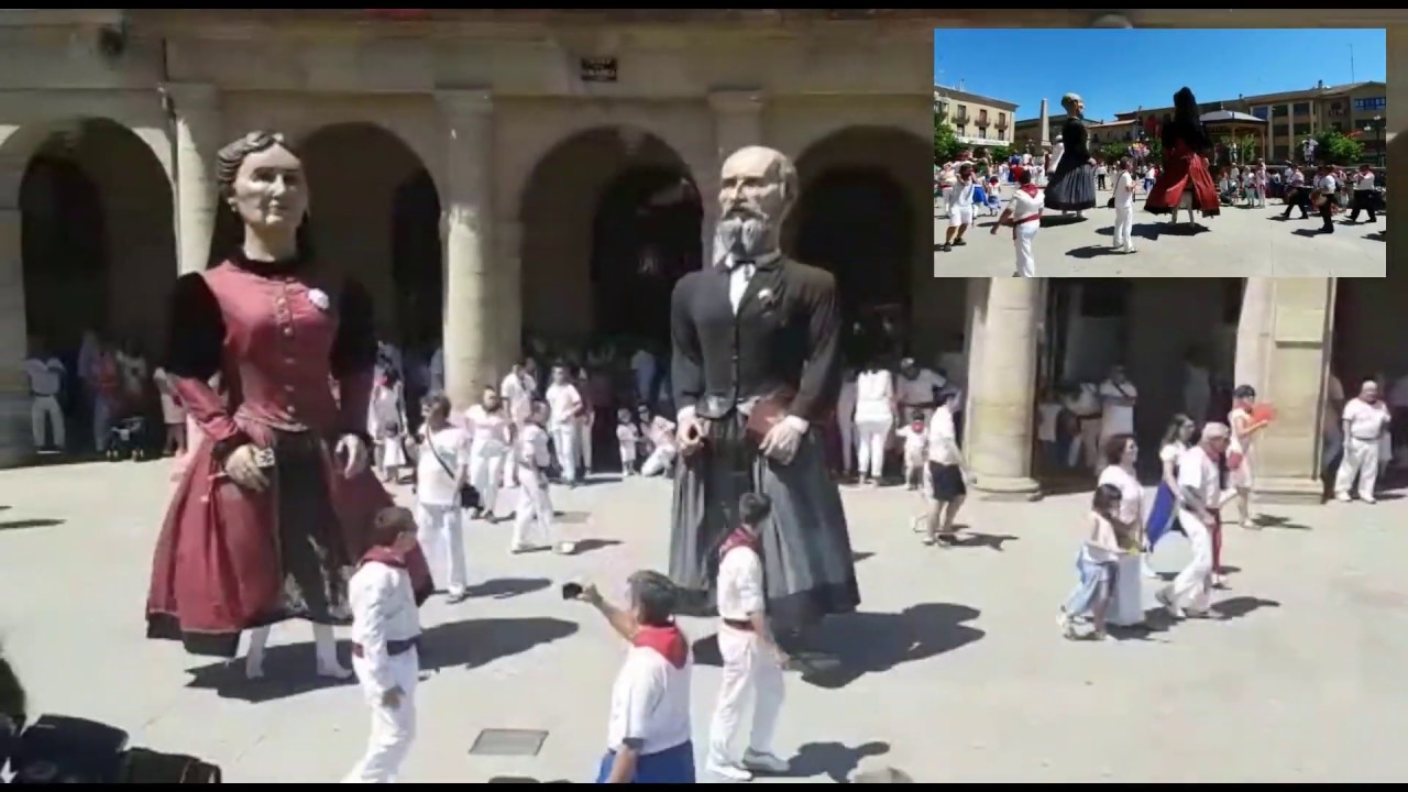 Gigantes de Tafalla - Alemana (con los gigantes de Asier Marco y la Ikastola de Tafalla)