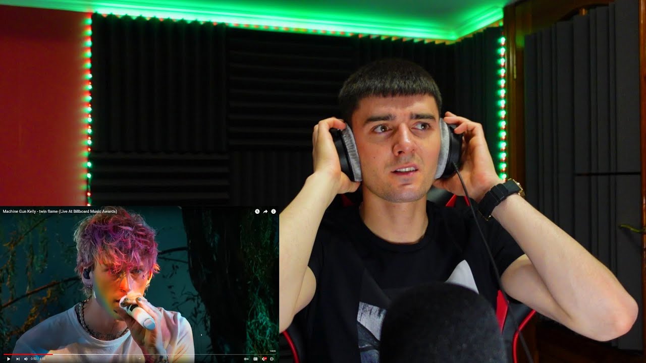 Machine Gun Kelly - twin flame (Live At Billboard Music Awards) REACTION