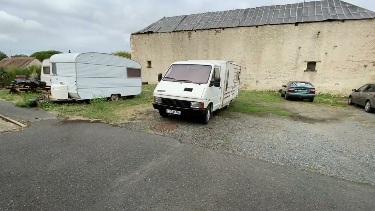 1983 Rapido 410 - MORE water sealing and bathroom and a BIG MISTAKE!