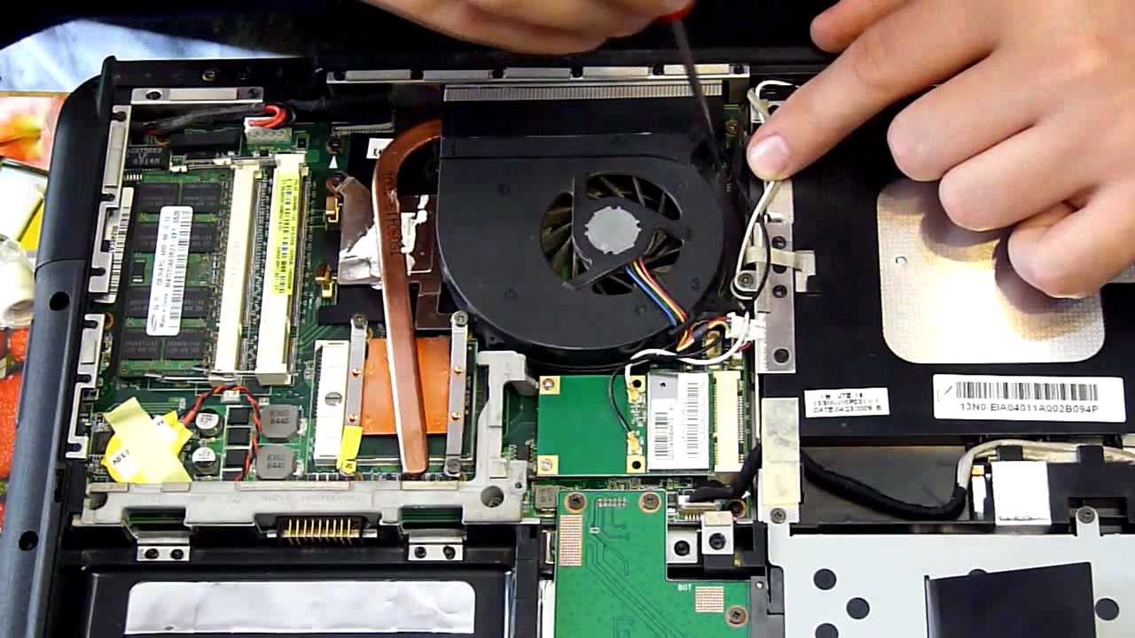 Asus K40 IN разобрать собрать и почистить