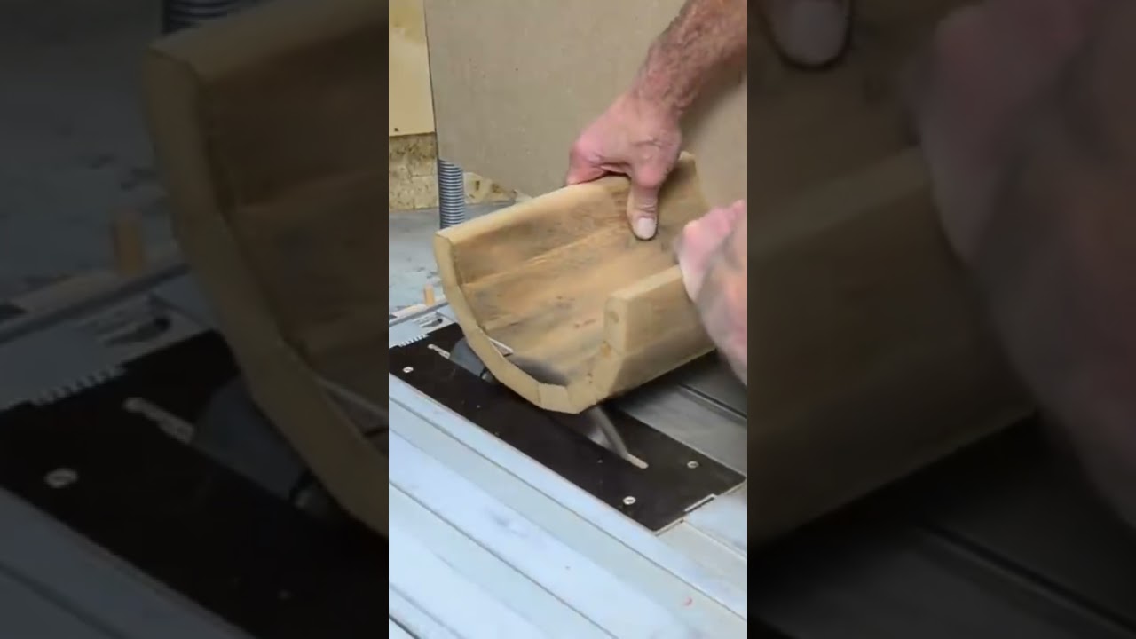 🗝️ Schatzkiste Deckel  #shorts #holzwerkstatt #schatzsuche #tischkreissäge #woodworkingvideo