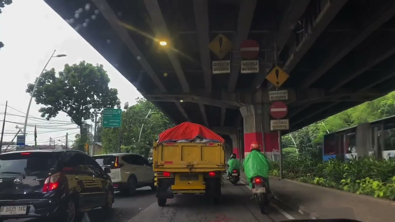 Jalan-jalan Sore di Jakarta Timur! Exit Tol Cililitan
