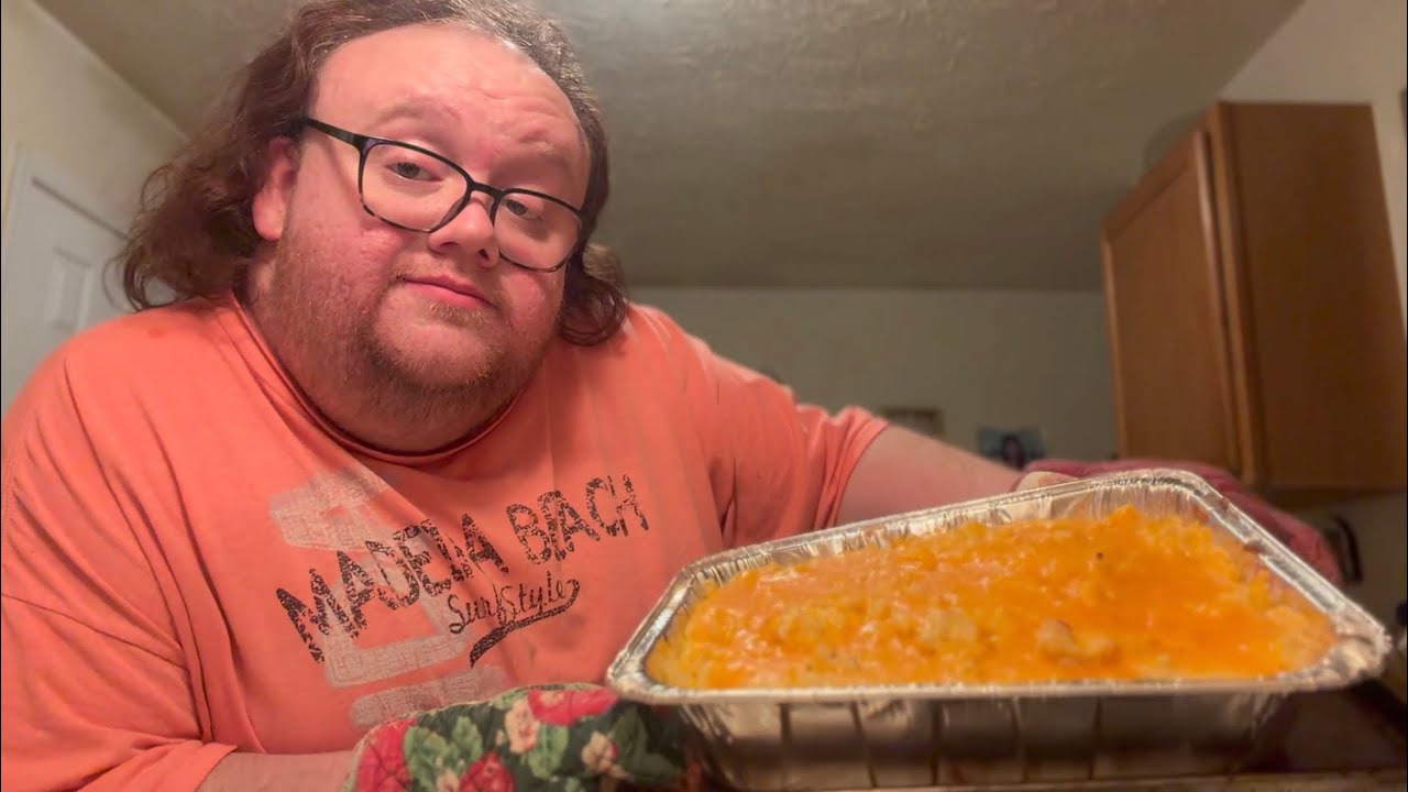 Макароны с чесноком, пармезаном и сыром МУКБАНГ