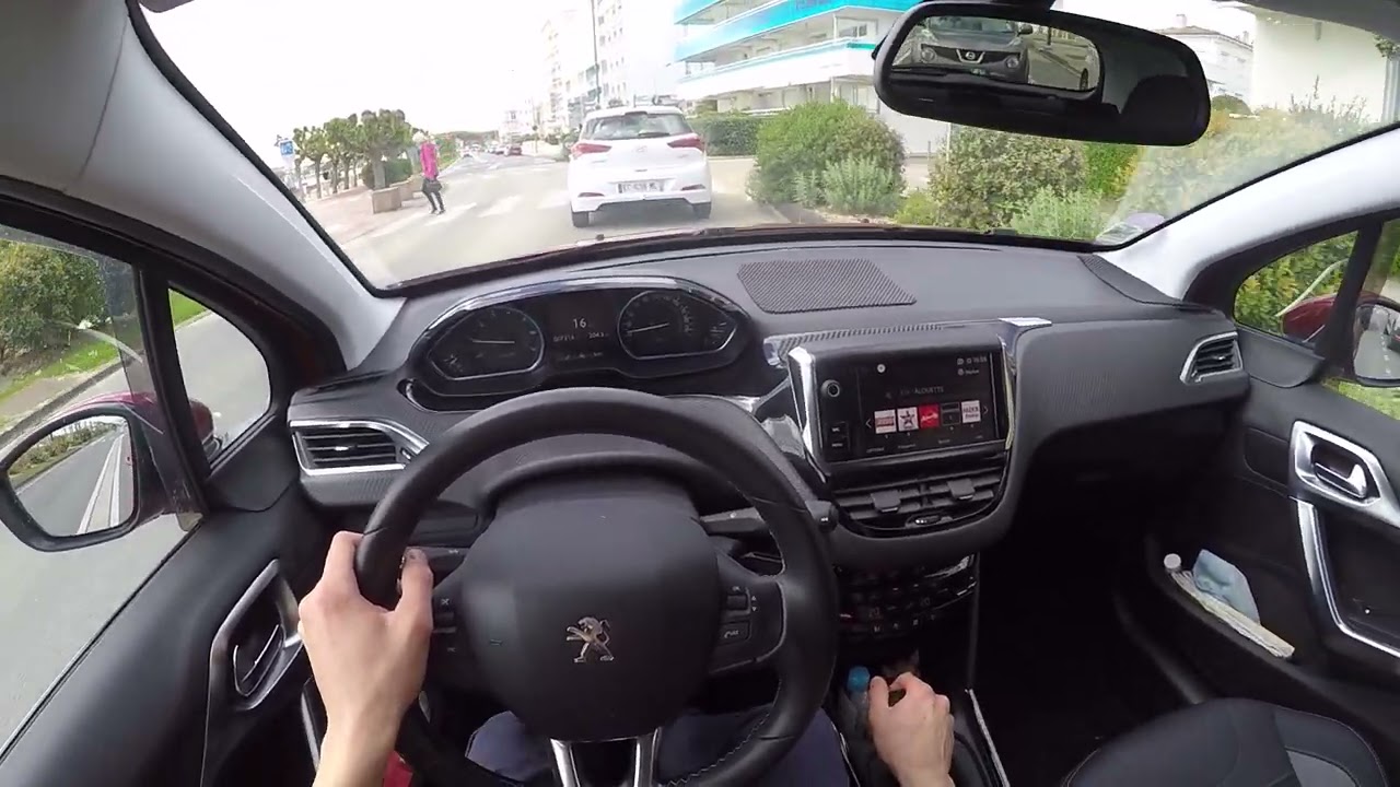 Peugeot 2008 1.2 PureTech (2019) - POV Extra Urban Drive