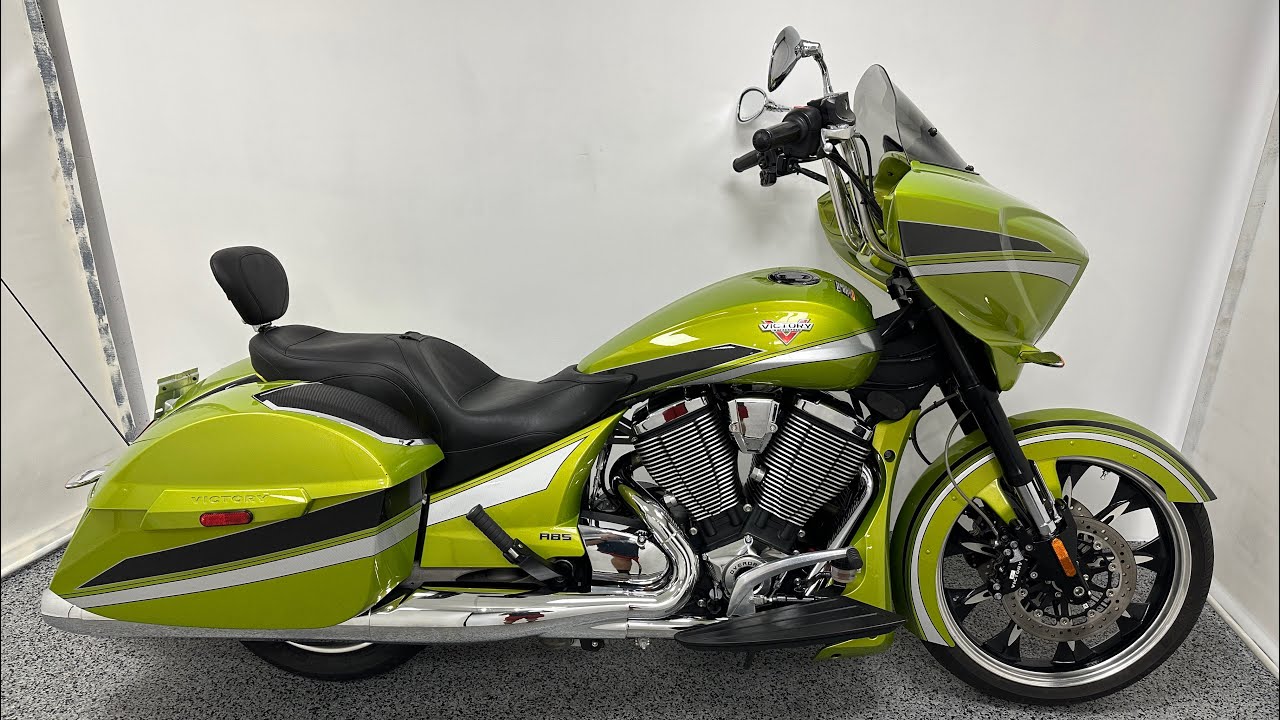 2015 Victory Magnum at Joe's Bikes - Sold