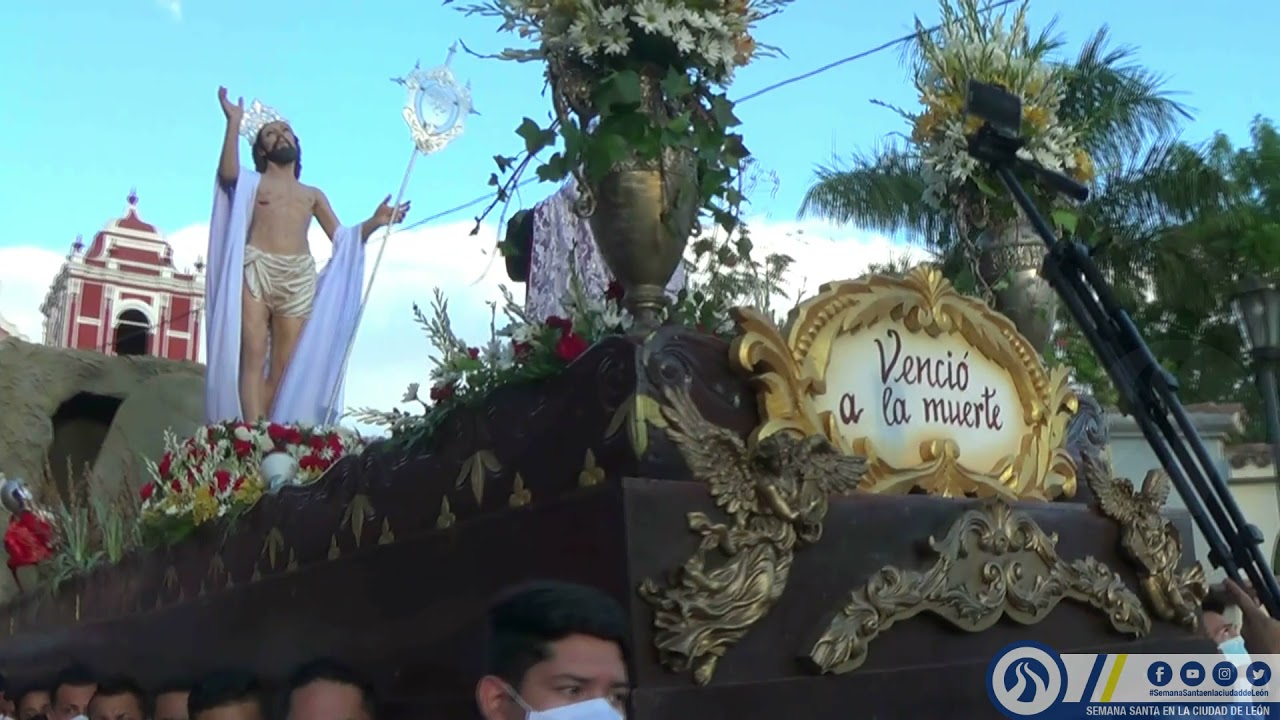 Procesión del Domingo de Resurrección  Resucitado del Calvario parte 1