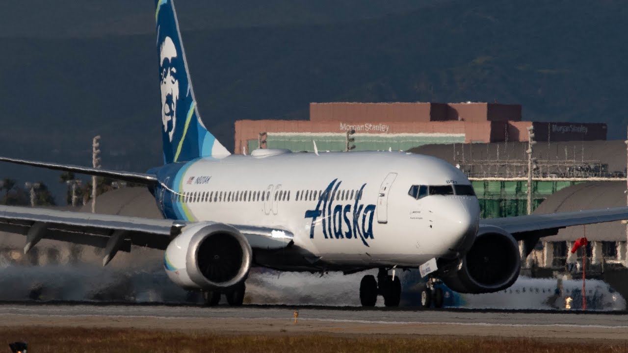 15 MINUTES + Of Plane Spotting @ Orange County John Wayne International Airport, CA [SNA/KSNA]