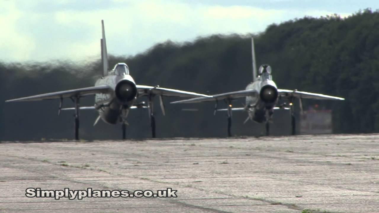 HD video - English Electric Lightning 60th anniversary taxi run at Bruntingthorpe Aerodrome